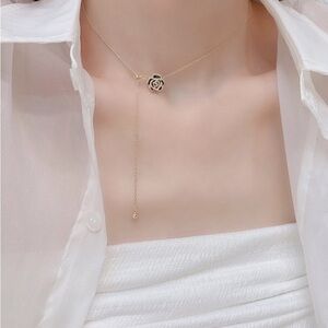 Delicate Gold Rose Lariat Necklace - Women Jewelry